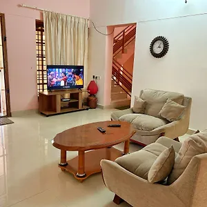 La Casa Trivandrum 4 Bhk Ac Luxury At Centre, Just 6 Kms To Airport & 5 Min Drive To Padmanabha Swamy Temple Thiruvananthapuram